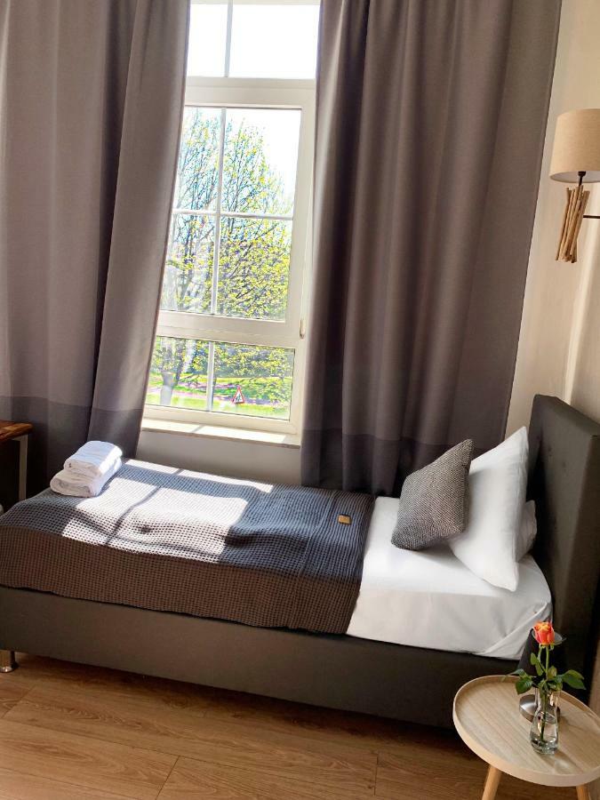Hotel Restaurant Zum Loewen Duisburg Ngoại thất bức ảnh
