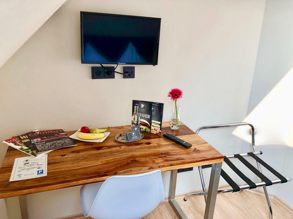 Hotel Restaurant Zum Loewen Duisburg Ngoại thất bức ảnh